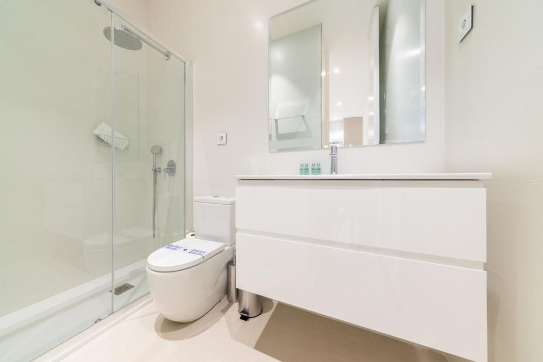 2 Bedrooms 2 Bathrooms Furnished - Delicias - Modern- Mintystay Madri Exterior foto
